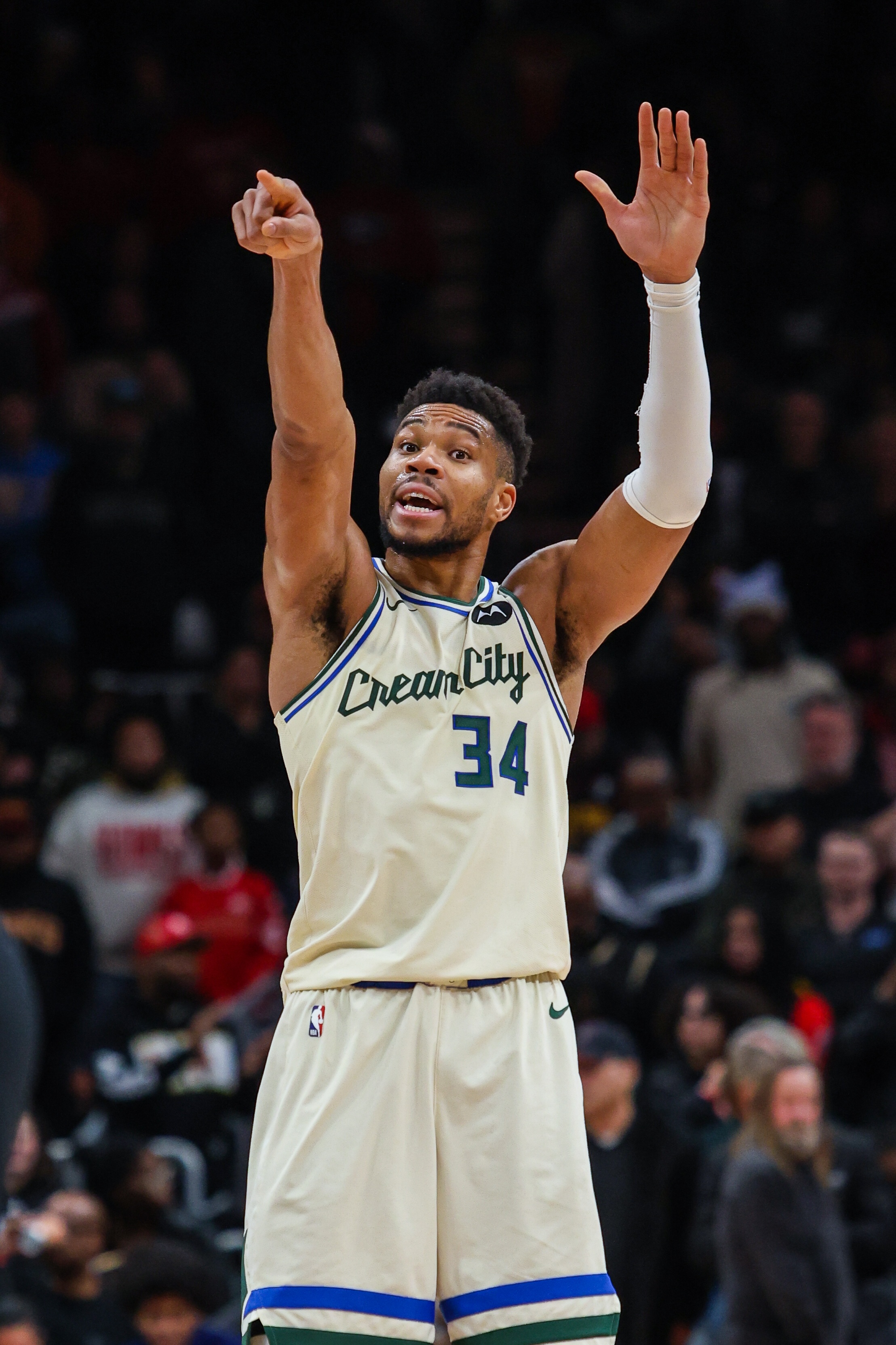 球友会官网-雄鹿开摆得看开拓者脸色？开拓者手握霍勒迪&amp;利拉德&amp;雄鹿3年首轮